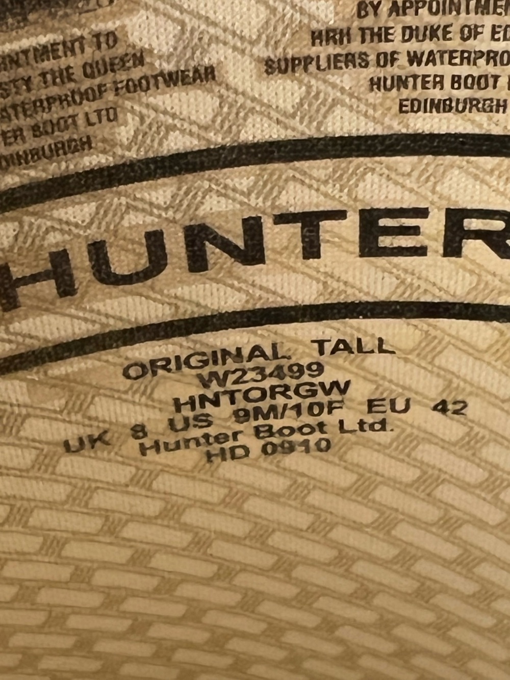 Hunter Black Tall Gloss Rain Boots - Picture 12 of 13